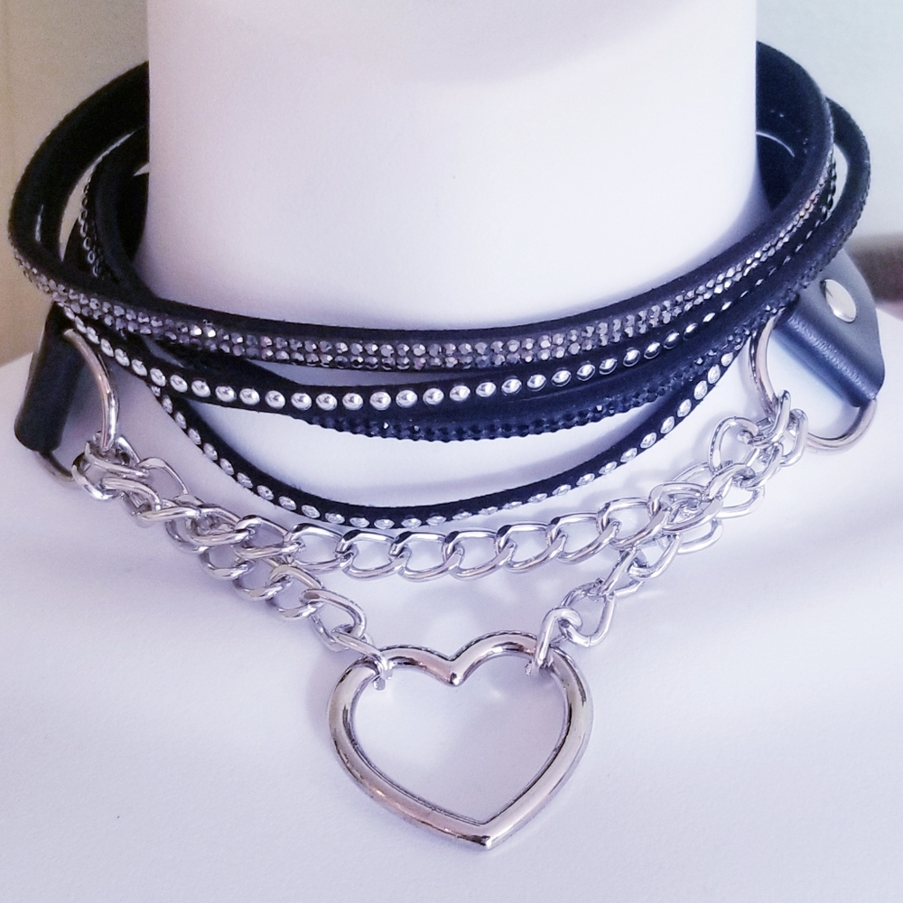 Set: Heart Chain Choker PU Leather & Multi-layered Rhinestone & Band Choker Goth